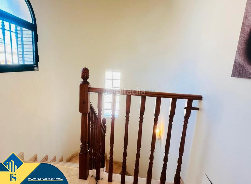 Foto afb5e02f-07e2-45e0-a338-f9126b097524. Chalet avec parking piscine dans Los Almendros Orihuela