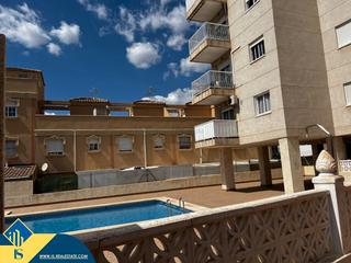 Appartement in Antonio Machado. Apartamento con piscina comunitaria, en la provincia de alicante