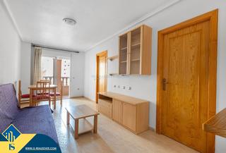 Apartament a Antonio Machado. Apartamento con piscina comunitaria, en la provincia de alicante