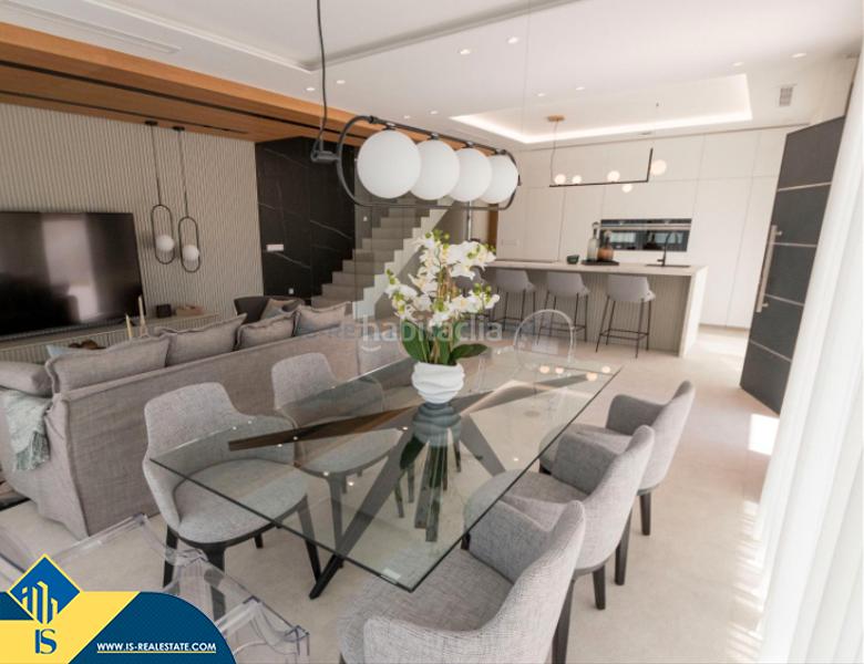 Foto 2a598aa1-1bf6-4861-a124-a7d93afb3884. Chalet mit parking pool in Campoamor Orihuela