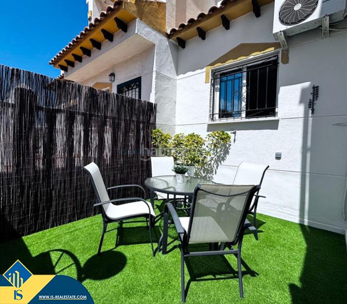 Foto b4d9636d-7168-49ec-b3a3-e310e9033b2c. Dúplex amb aparcament piscina a Los Balcones y los Altos Orihuela