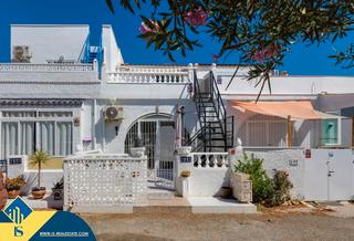 Maison à Zona Carrefour - Urbanizaciones. Bungalow con terraza, en la provincia de alicante, en la ciudad