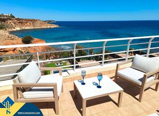 Xalet a Campoamor. Casa dúplex con piscina privada, en la provincia de alicante, en