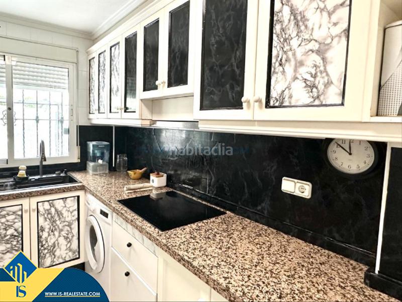 Foto 46c32954-e964-4691-82fc-07ca5b7560a2. Chalet mit parking pool in La Regia Orihuela