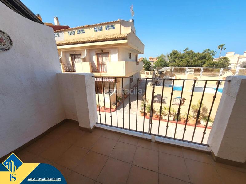 Foto a814fa5f-af31-49b4-a20b-5492202c804f. Casa a schiera con camino riscaldamento parcheggio piscina in Orihuela