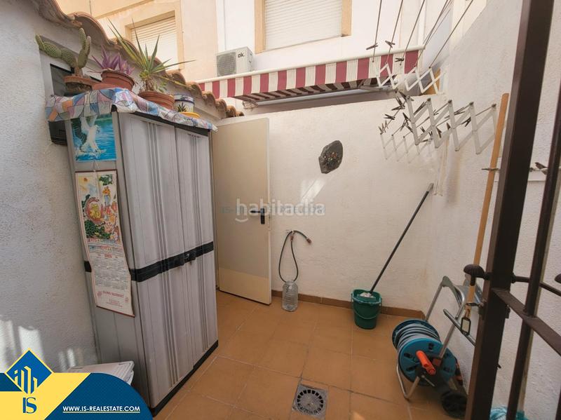 Foto d8d30b36-3605-44f2-bd52-78a18d3cd0f4. Casa a schiera con camino riscaldamento parcheggio piscina in Orihuela