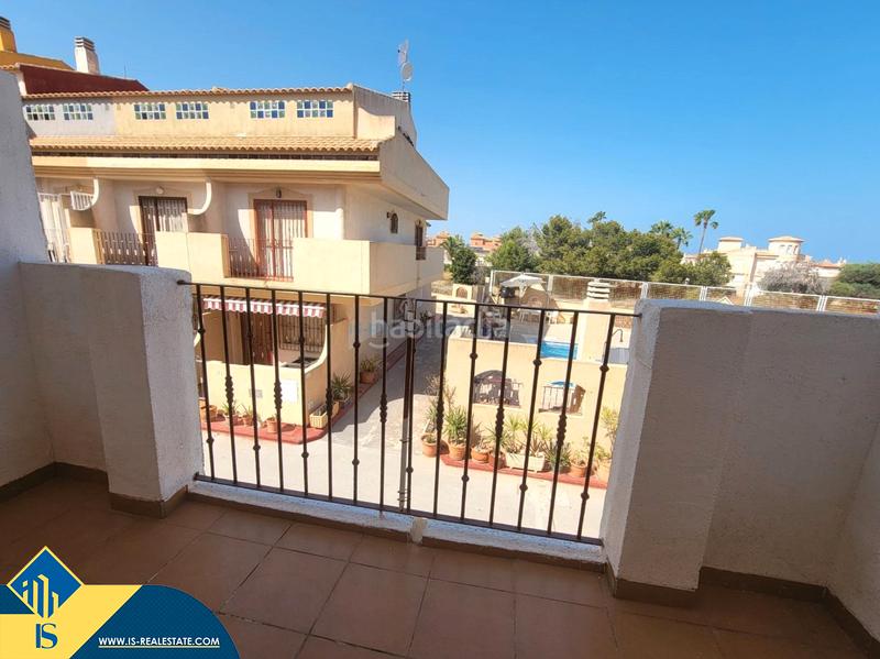 Foto e78e0bb4-158b-4032-b283-c5491edcf589. Casa a schiera con camino riscaldamento parcheggio piscina in Orihuela