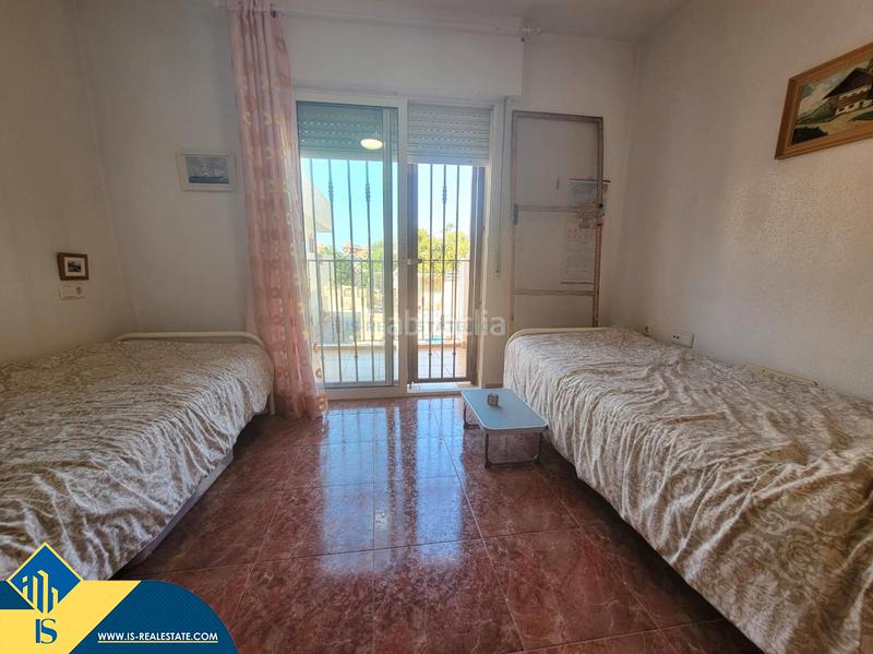 Foto fcfdb36c-8be7-4b25-ba08-93b6153fed07. Casa a schiera con camino riscaldamento parcheggio piscina in Orihuela