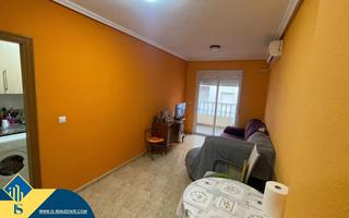 Appartement in Avenida Habaneras - Curva de Palangre. Apartamento con terraza, en la provincia de alicante, en la ciud