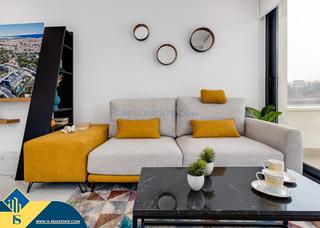 Piso en La Florida. Apartamento renovado con piscina comunitaria, en la provincia de