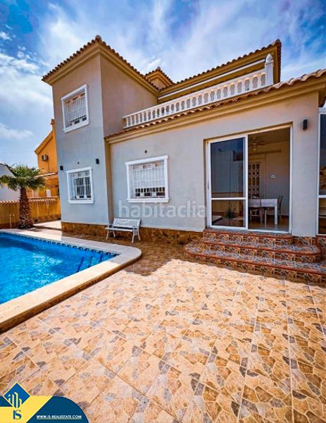 Foto 77deafc4-544a-4de1-bc12-1c65fedb1283. Xalet amb aparcament piscina a Lomas de Cabo Roig - Los Dolses Orihuela