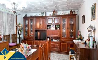 Appartement à El Acequión. Apartamento con terraza, en la provincia de alicante, en la ciud