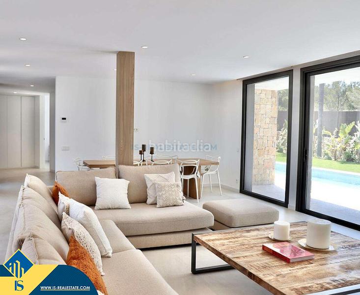 Foto d3a0150a-2853-49ff-b82f-5e6023835b79. Chalet con parcheggio piscina in Jesús Santa Eulària