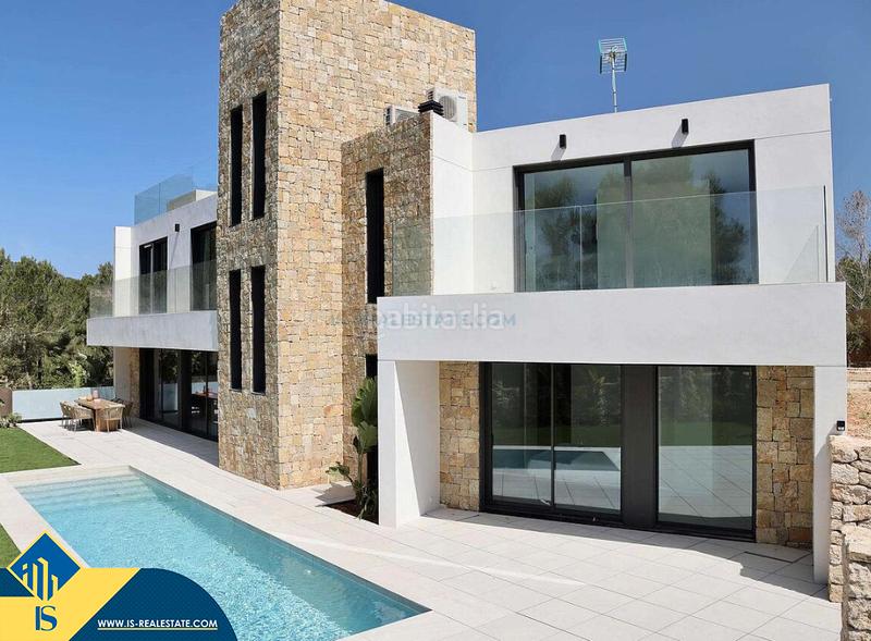 Foto dbe0ce5f-f5d6-478d-872a-fd2f2fe430c3. Chalet con parcheggio piscina in Jesús Santa Eulària
