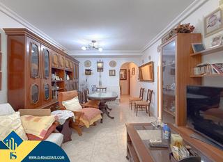 Haus in Gaspar Perelló. Bungalow con piscina comunitaria, en la provincia de alicante, e