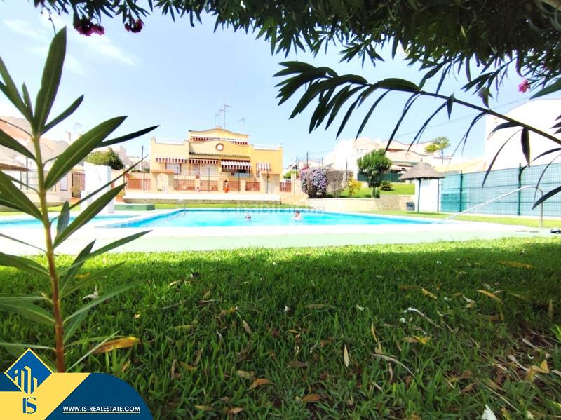 Foto 3266281e-783f-41ad-8ebc-f31a014c7620. Maison avec chauffage piscine dans Los Balcones-Los Altos Torrevieja