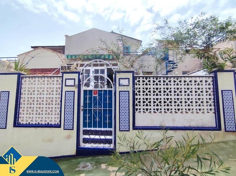 Foto cce1e657-a1f0-4d37-bac7-bc22e0a32c21. Maison avec chauffage piscine dans Los Balcones-Los Altos Torrevieja