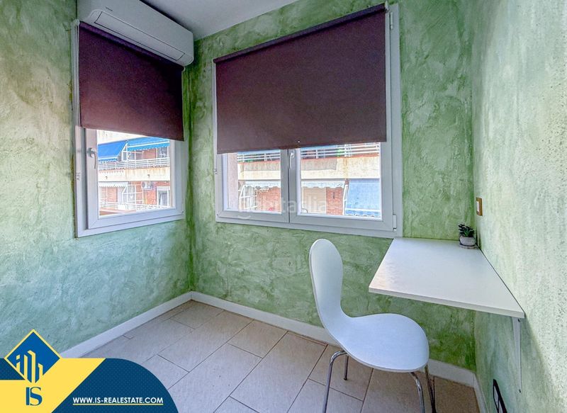 Foto 466b7e82-dc0d-4fe3-bfe8-0ac86a59b5ff. Ático  reformado con terraza, en la provincia de alicante, en la ciudad , en la zona de playa de los locos. 2 habitaci en Torrevieja
