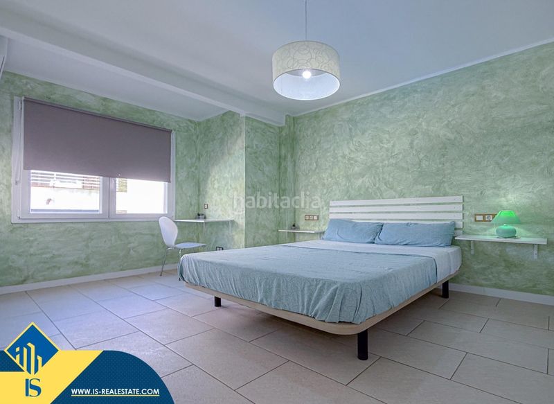 Foto 5d37ed52-4d5b-476d-b81c-aada505329d3. Ático  reformado con terraza, en la provincia de alicante, en la ciudad , en la zona de playa de los locos. 2 habitaci en Torrevieja