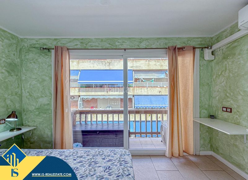 Foto 67b8a8ba-df68-4c50-b93b-9106a22142d9. Ático  reformado con terraza, en la provincia de alicante, en la ciudad , en la zona de playa de los locos. 2 habitaci en Torrevieja