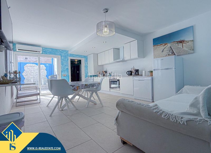 Foto 86fd14a7-fc2d-4924-abed-23a00025ac29. Ático  reformado con terraza, en la provincia de alicante, en la ciudad , en la zona de playa de los locos. 2 habitaci en Torrevieja