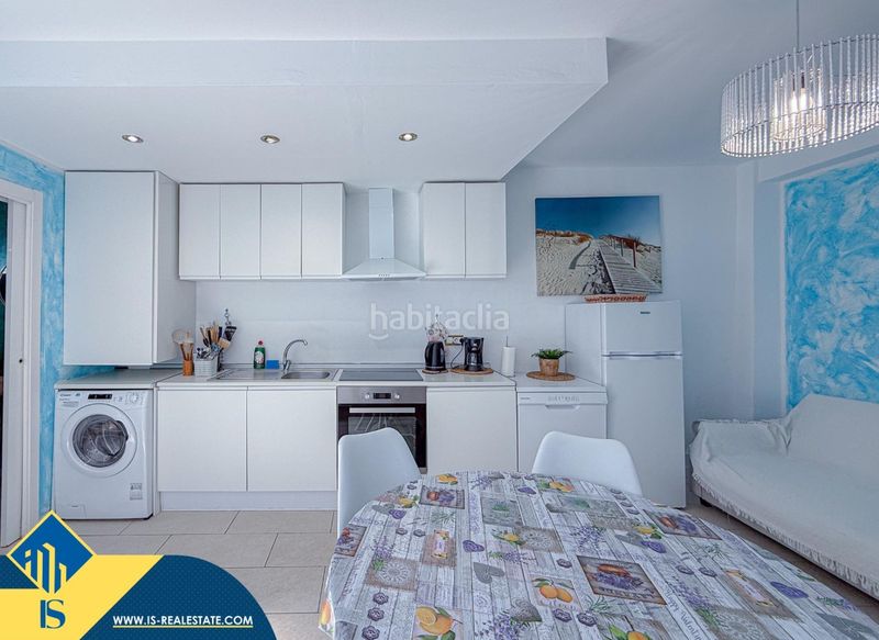 Foto e14c37a0-ee9e-4d46-a0d5-e238e0251950. Ático  reformado con terraza, en la provincia de alicante, en la ciudad , en la zona de playa de los locos. 2 habitaci en Torrevieja