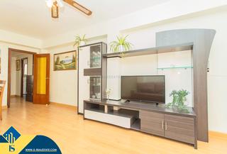 Appartement à Las Piscinas Naturales. Apartamento con terraza, en la provincia de alicante, en la ciud