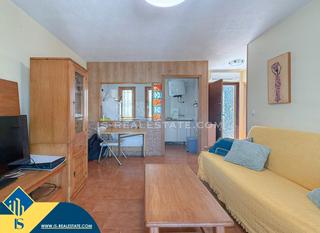Apartament a Avenida Habaneras - Curva de Palangre. Apartamento con piscina comunitaria, en la provincia de alicante