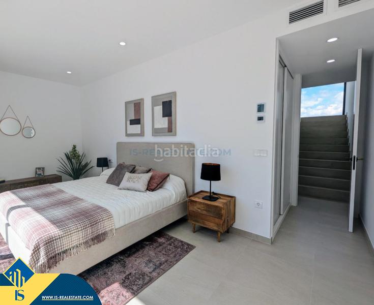 Foto 84e99ec9-4dda-4a04-adbb-4cea43deab27. Maison avec parking piscine dans Marisol Park - Ortembach - Los Almendros Calp