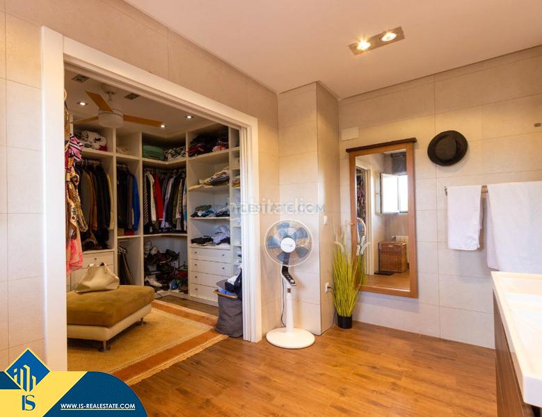 Foto 05662a02-76d9-43d0-97ed-6e297f5b6d6f. Xalet amb aparcament piscina a Pla de la Vallonga Alicante