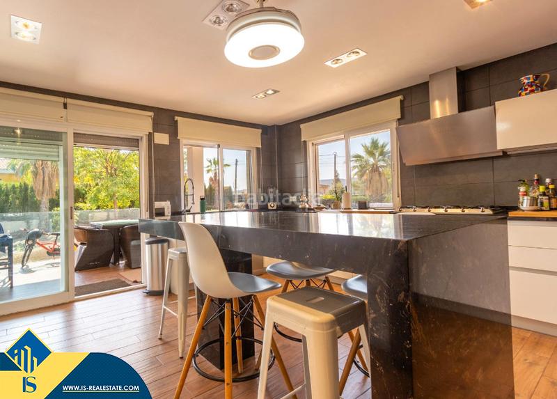 Foto 89010b52-2e31-4e5e-a64d-915875e4fd1e. Xalet amb aparcament piscina a Pla de la Vallonga Alicante