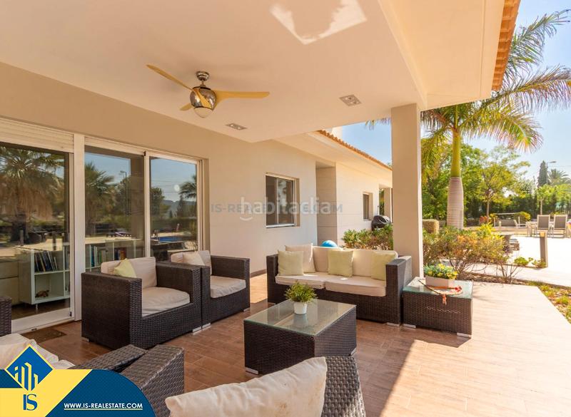 Foto b0210854-fb83-45f0-b506-09e9e83f8230. Xalet amb aparcament piscina a Pla de la Vallonga Alicante