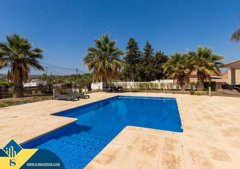 Foto f2abc62d-ed13-466c-8fe4-28d5f12cc9f3. Xalet amb aparcament piscina a Pla de la Vallonga Alicante