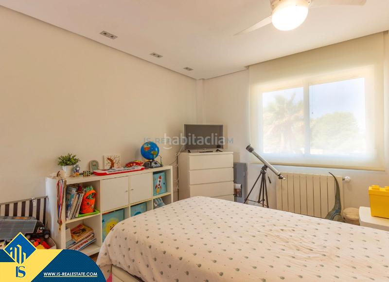 Foto f4dde714-1bad-44f6-ad0a-11d74e11a102. Xalet amb aparcament piscina a Pla de la Vallonga Alicante