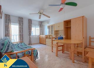 Monolocale in Las Piscinas Naturales. Estudio con piscina comunitaria, en la provincia de alicante, en