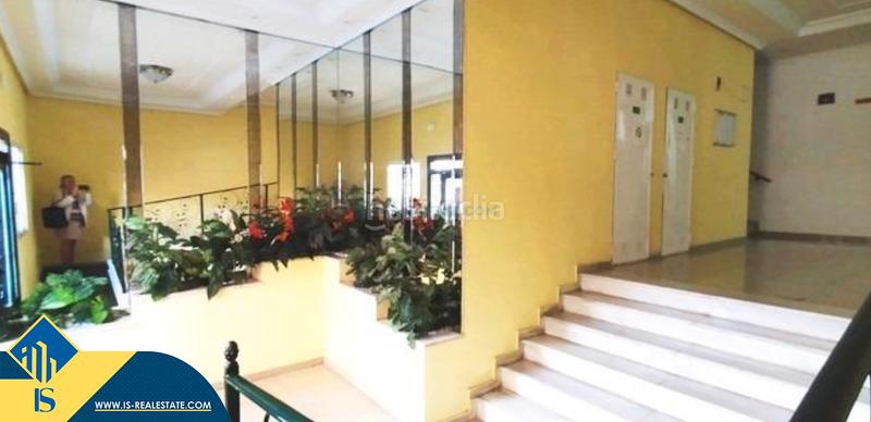 Foto 5e32b3d6-9ef4-404c-888b-f6ff9f2be4cc. Ático  con piscina comunitaria, en la provincia de alicante, en la ciudad . 1 habitación | 46 m² | 900 metros del mar en Torrevieja