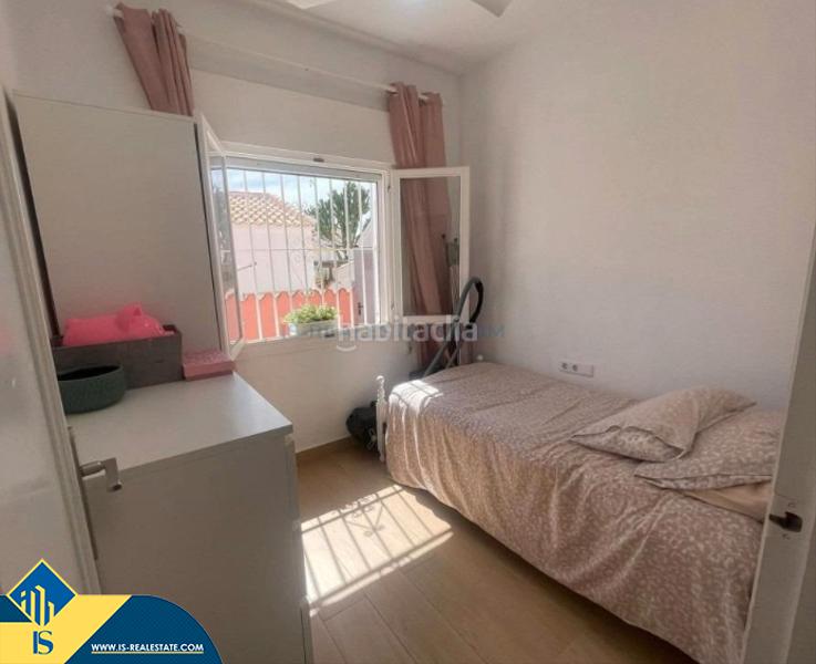 Foto 6f7442af-7799-47b6-af87-22fdd9d4d8a5. Chalet con parcheggio piscina in La Florida Orihuela