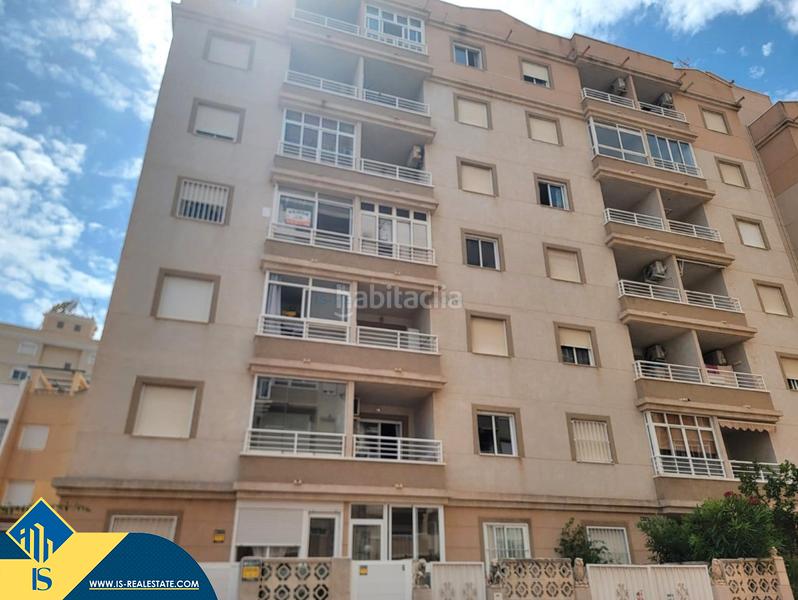 Foto d9a9bc8d-3c3c-4219-848b-7e13b56f5ba4. Piccolo appartamento con riscaldamento piscina in Torrevieja