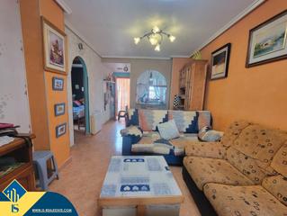 Apartament a Nueva Torrevieja. Apartamento con piscina comunitaria, en la provincia de alicante