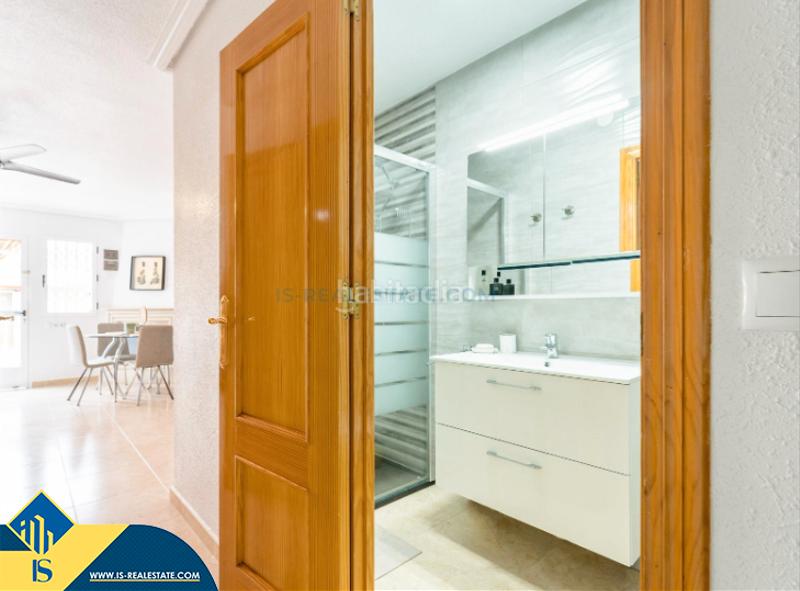 Foto 2d818db7-97e6-4cbf-acb6-13e5835f5e08. Duplex avec parking dans Playa de los Náufragos Torrevieja