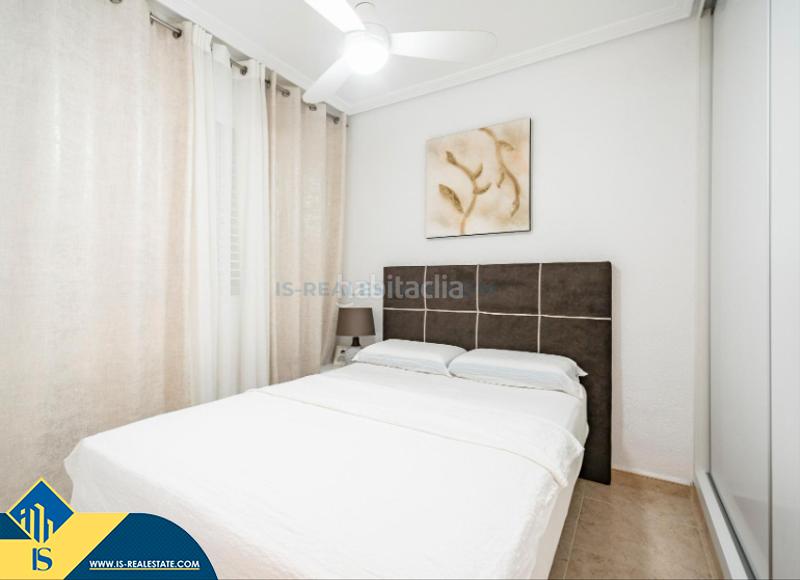 Foto 80c72e63-26cf-4e0a-ae12-5c4251f812d5. Duplex avec parking dans Playa de los Náufragos Torrevieja