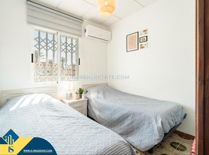 Foto 8df0f2ee-a7b4-4a83-9d1a-9efeab720dbb. Duplex avec parking dans Playa de los Náufragos Torrevieja