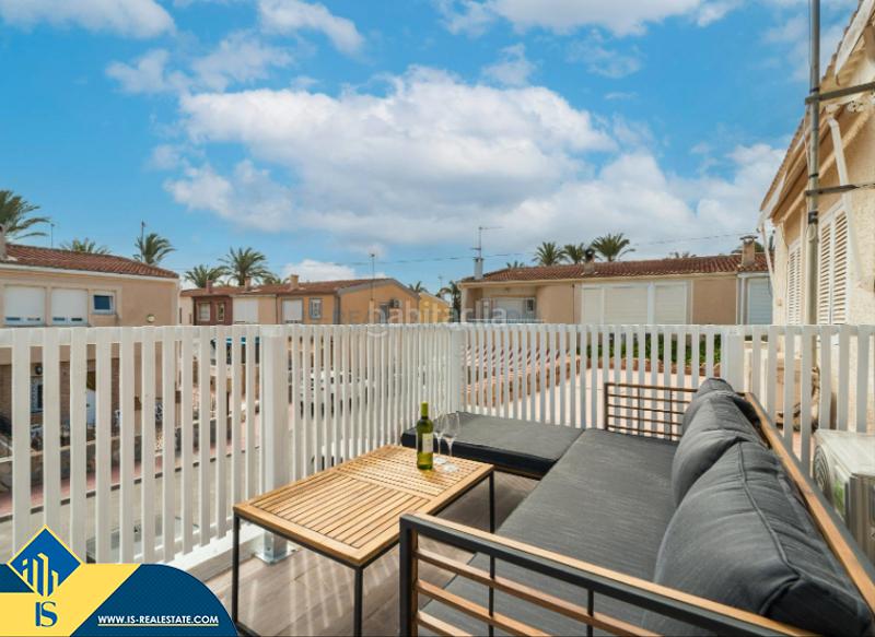 Foto a01de0f4-5b74-49ac-8055-c0c0ae5b1633. Duplex avec parking dans Playa de los Náufragos Torrevieja