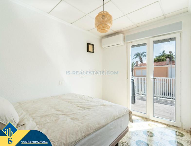 Foto cb8013a9-e3fa-4ad0-bd97-13d5cd56af66. Duplex avec parking dans Playa de los Náufragos Torrevieja