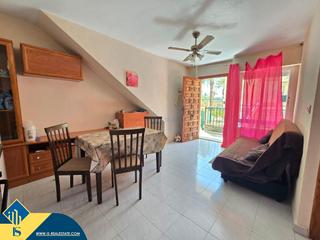 Apartamento en La Veleta. Apartamento con terraza, en la provincia de alicante, en la ciud