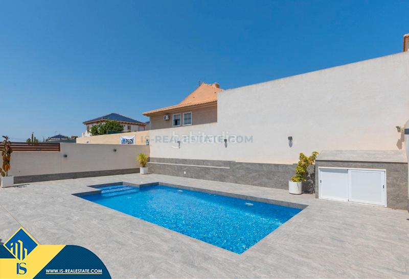 Foto 5f2e3ddf-5046-4020-b82a-f5fc65e84748. Xalet amb aparcament a Aguas Nuevas Torrevieja