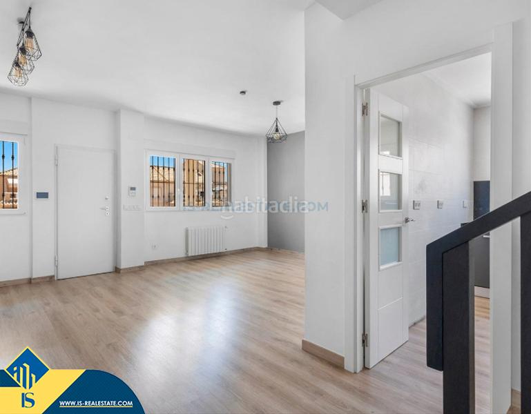 Foto beea2ab3-06b1-4f4c-a89a-3f42435b1313. Xalet amb aparcament a Aguas Nuevas Torrevieja