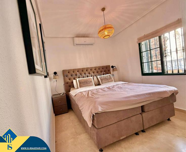 Foto c0559fee-f0e8-43f3-a435-79e021cee0e8. Chalet avec parking piscine dans Lomas de Cabo Roig - Los Dolses Orihuela