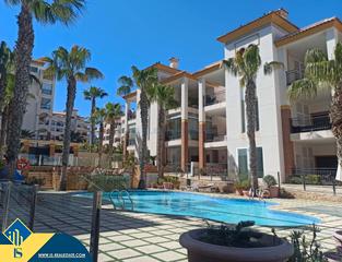 Piso en Los Secanos. Apartamento con piscina comunitaria, en la provincia de alicante
