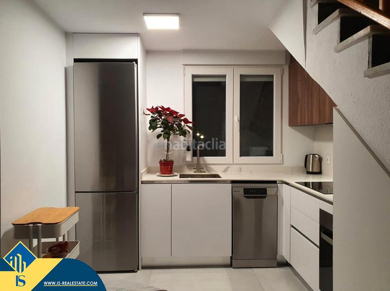 Foto 2cbc7307-1d72-4e12-ac94-69cc23cda522. Dúplex amb calefacció piscina a nueva Torrevieja Torrevieja